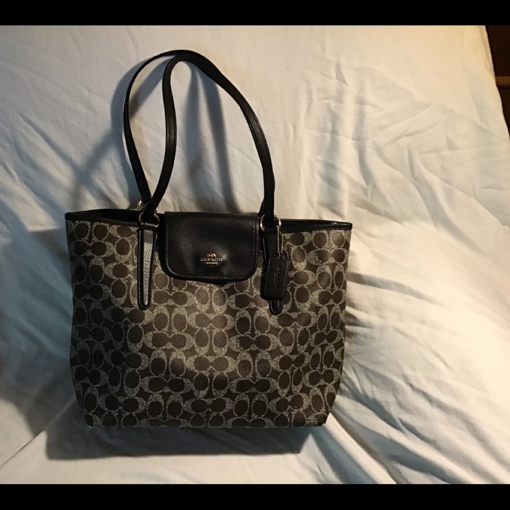 Coach shoulder bag